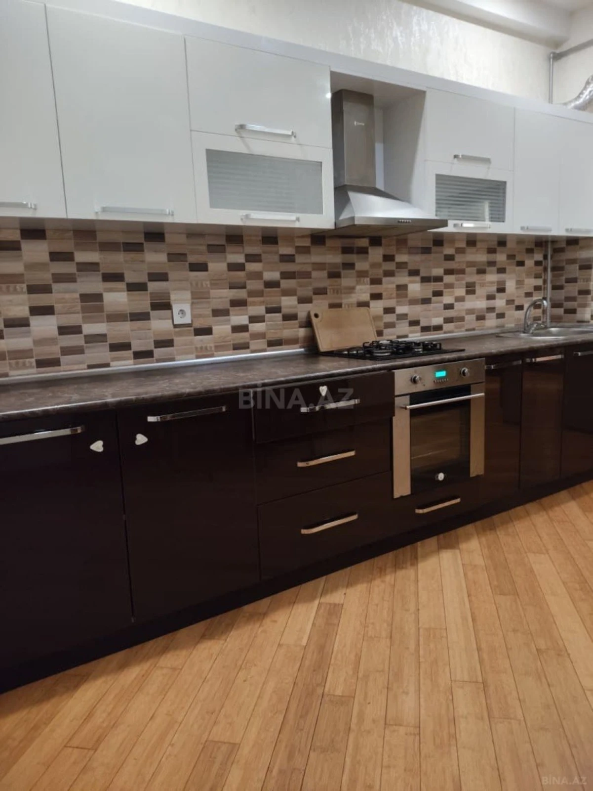 Kirayə verilir 2 otaqlı mənzil 100 m²