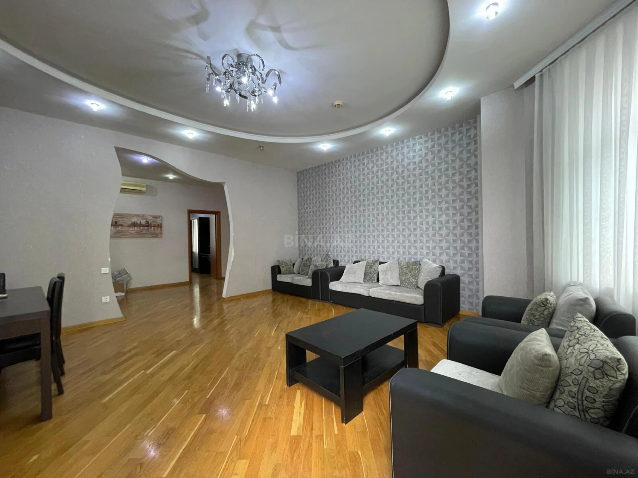 Kirayə verilir 4 otaqlı ofis 150 m²