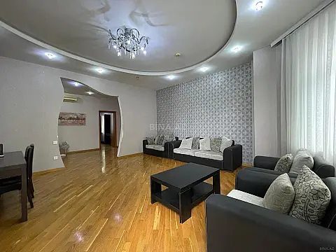 Kirayə verilir 4 otaqlı ofis 150 m²