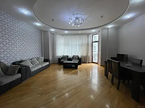Kirayə verilir 4 otaqlı ofis 150 m²