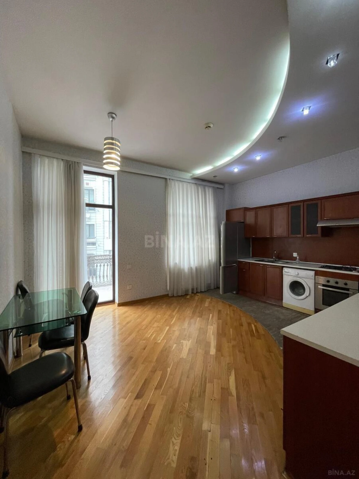 Kirayə verilir 4 otaqlı ofis 150 m²