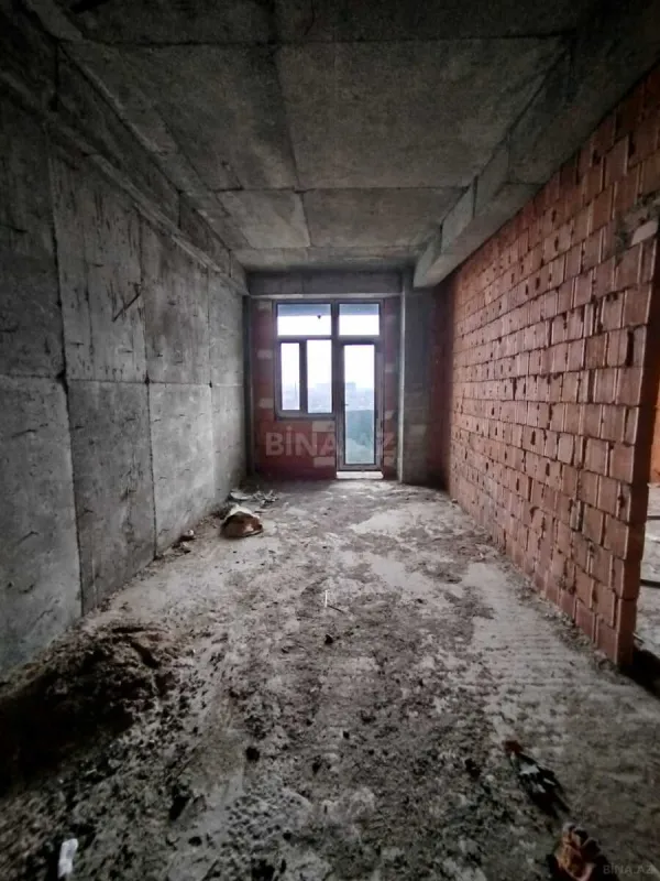 Satılır 2 otaqlı mənzil 82 m²