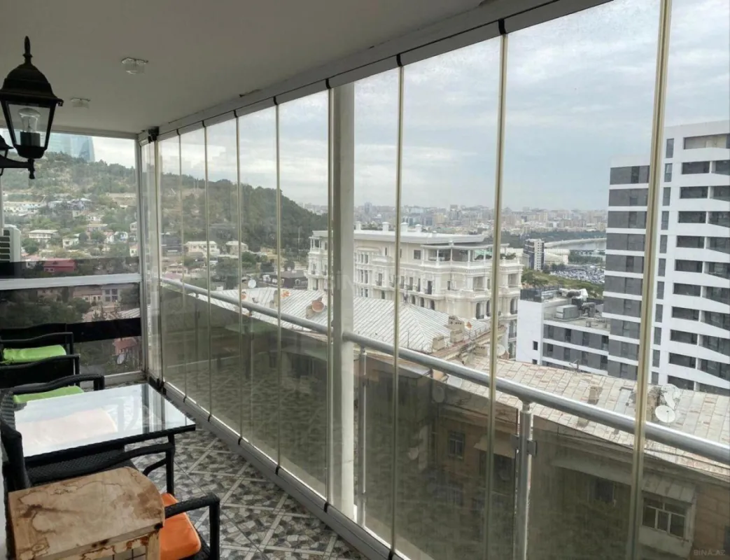 Satılır 3 otaqlı mənzil 92 m²