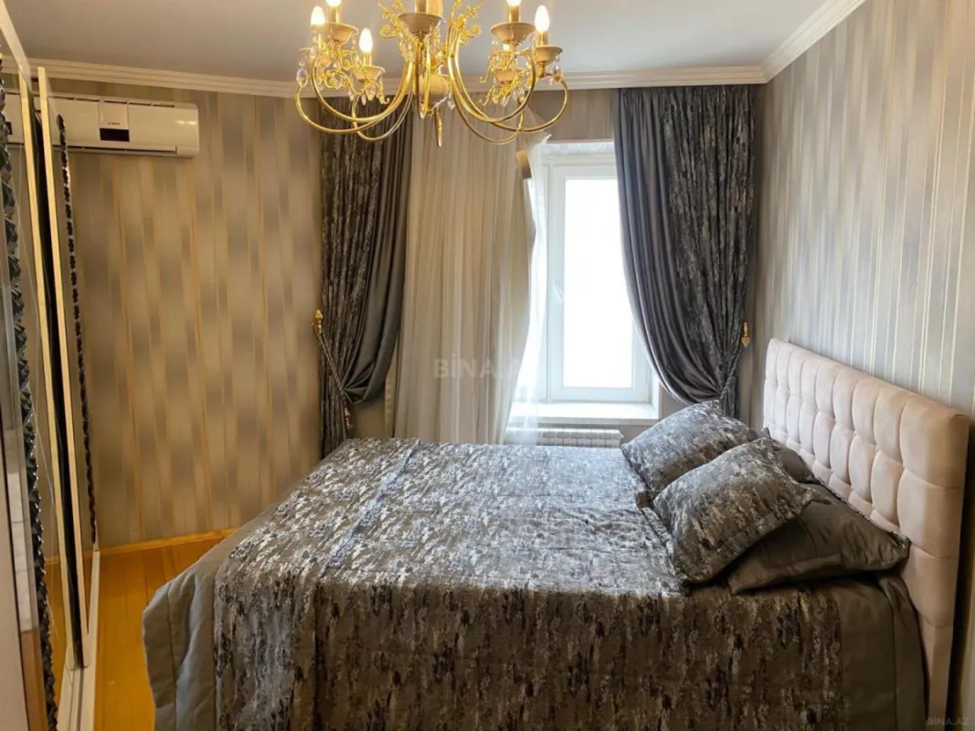 Satılır 3 otaqlı mənzil 92 m²