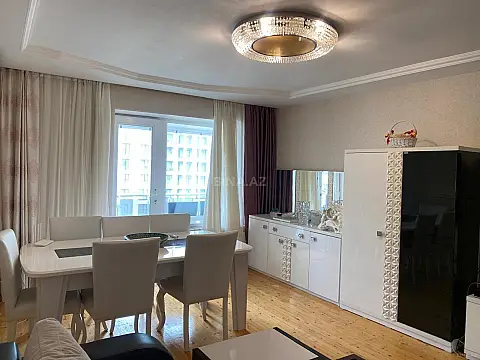 Satılır 3 otaqlı mənzil 92 m²