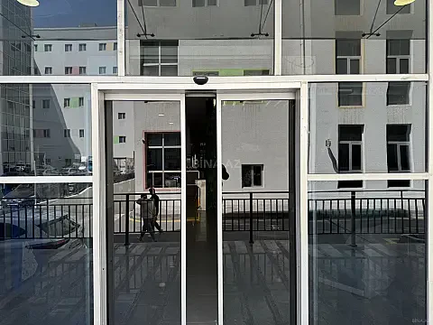 Kirayə verilir 1 otaqlı ofis 38 m²