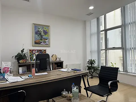 Kirayə verilir 1 otaqlı ofis 38 m²