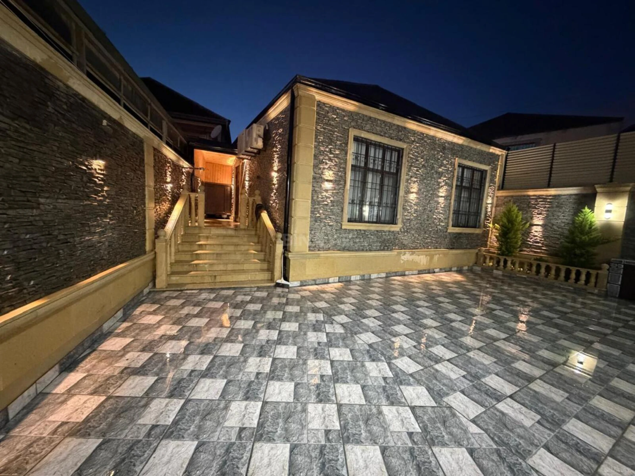 Satılır 3 otaqlı həyət evi 90 m²