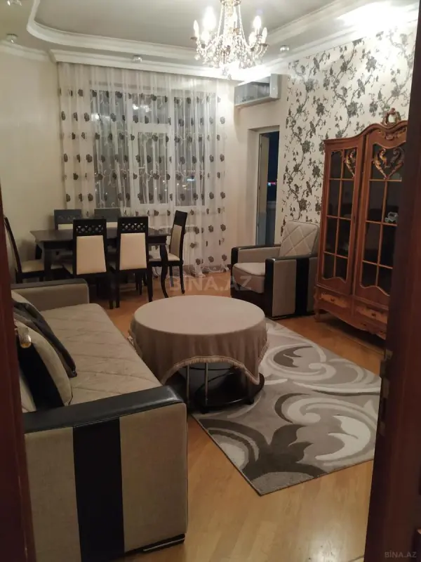 Kirayə verilir 2 otaqlı mənzil 90 m²
