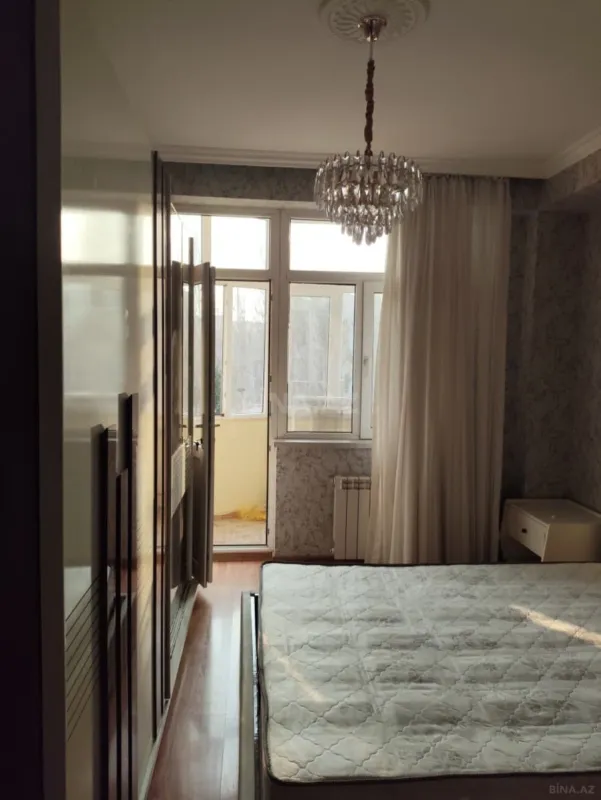 Satılır 3 otaqlı mənzil 76.2 m²
