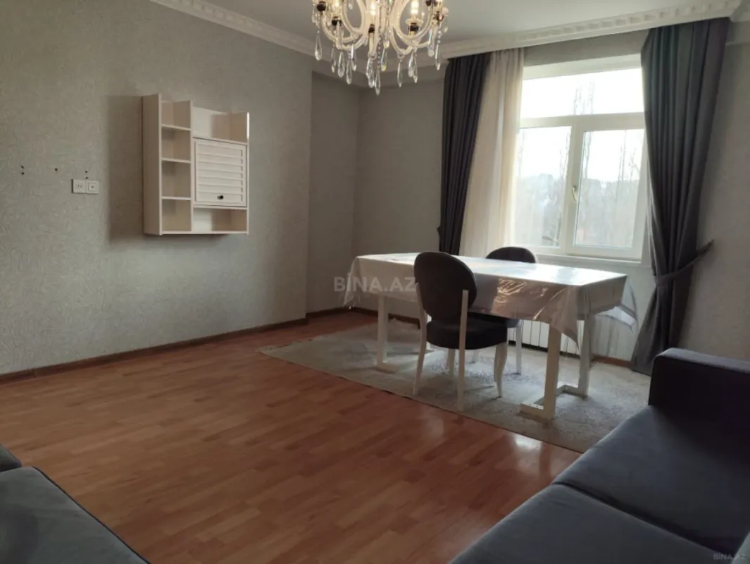 Satılır 3 otaqlı mənzil 76.2 m²