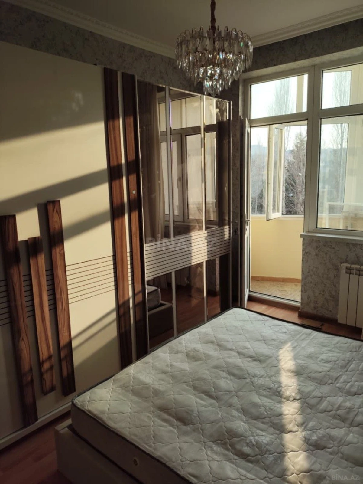 Satılır 3 otaqlı mənzil 76.2 m²