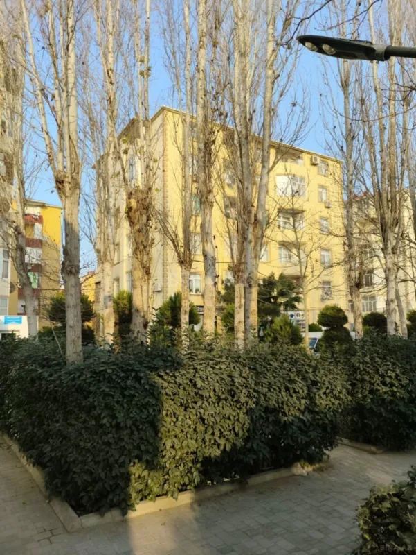 Satılır 3 otaqlı mənzil 76.2 m²