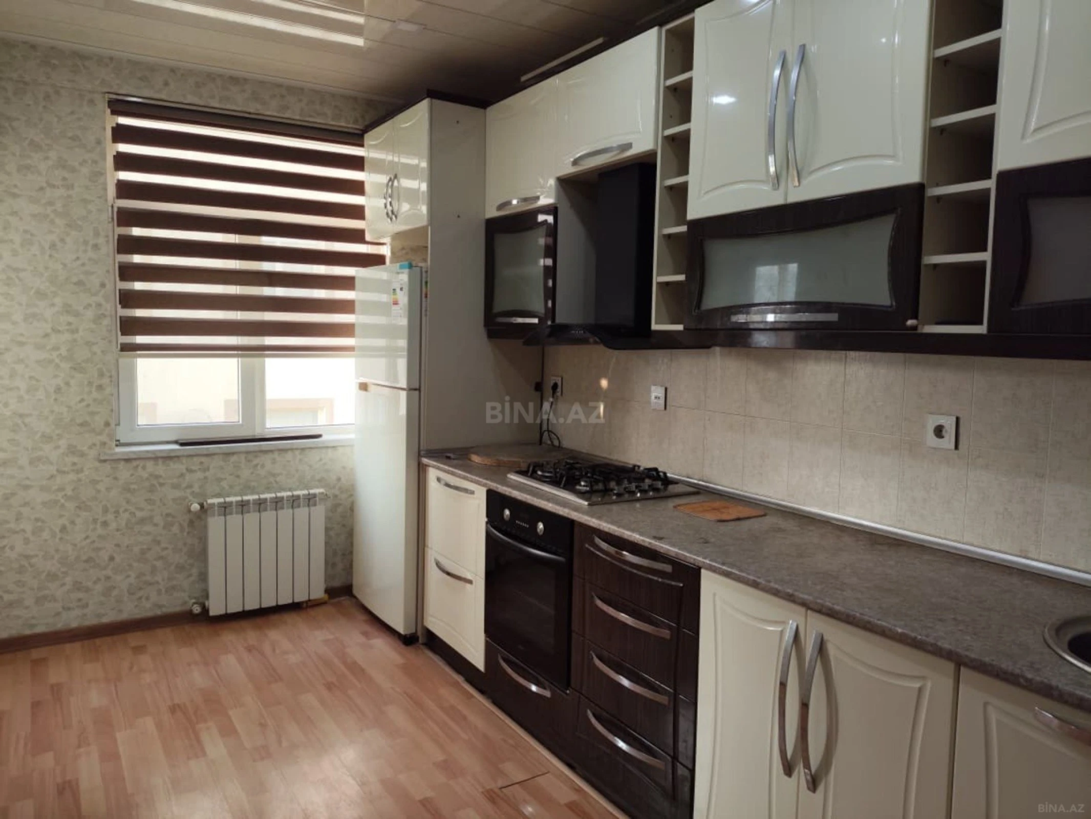 Satılır 3 otaqlı mənzil 76.2 m²
