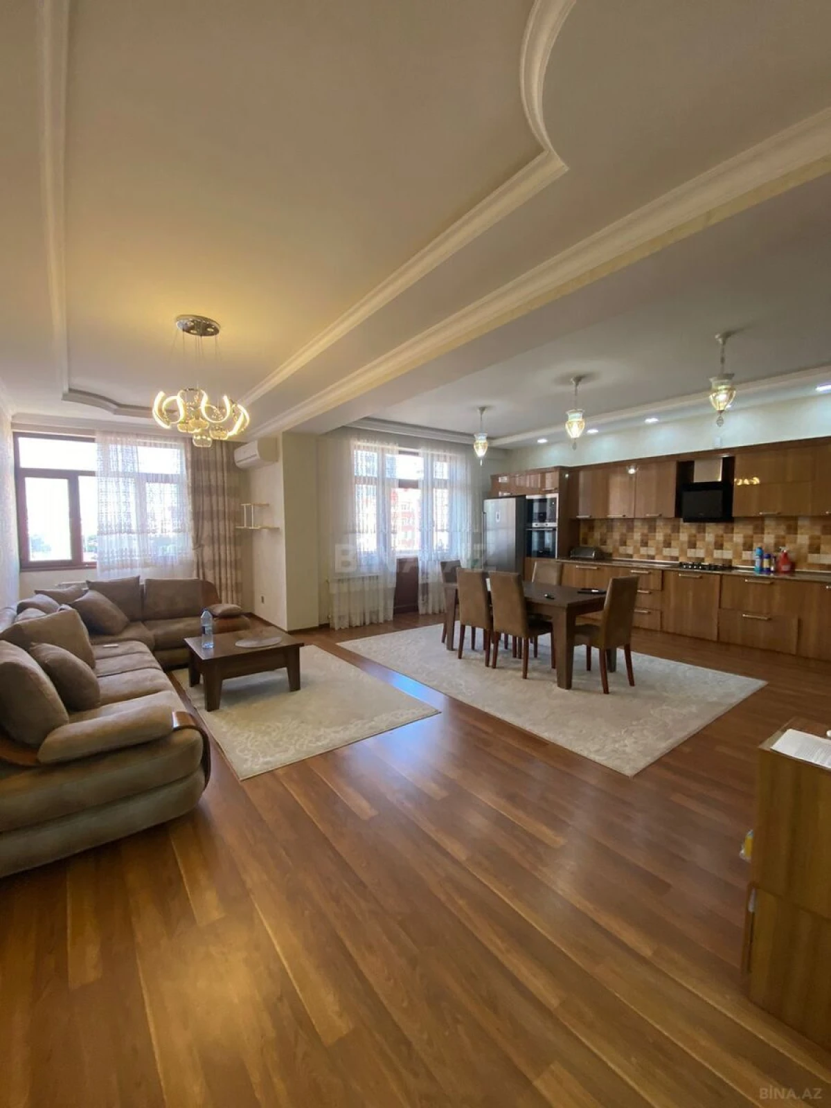 Kirayə verilir 3 otaqlı mənzil 120 m²