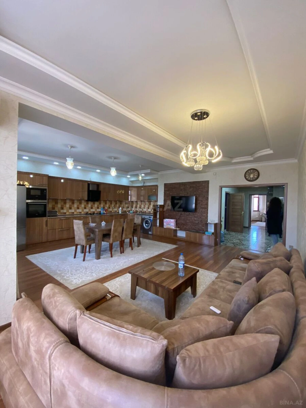 Kirayə verilir 3 otaqlı mənzil 120 m²