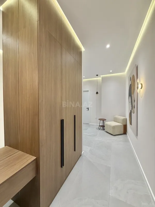 Satılır 2 otaqlı mənzil 70 m²