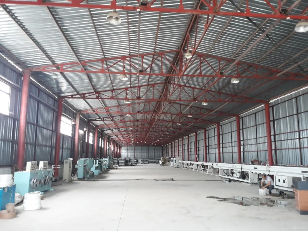 Kirayə verilir obyekt 2600 m²