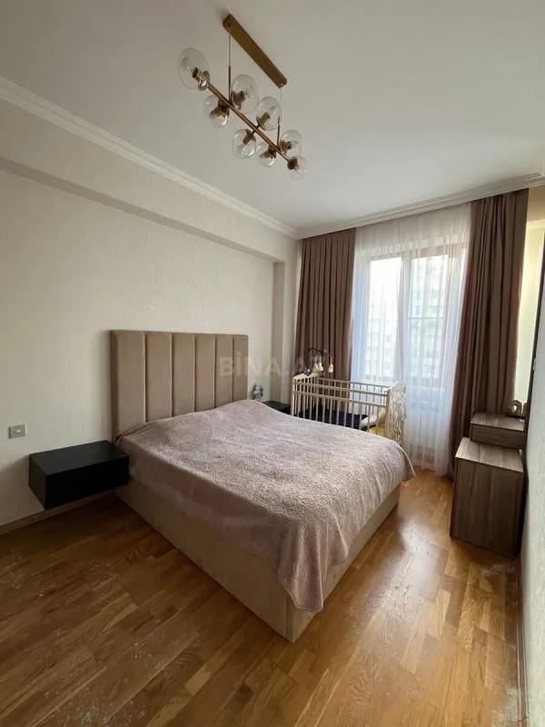 Satılır 2 otaqlı mənzil 70 m²