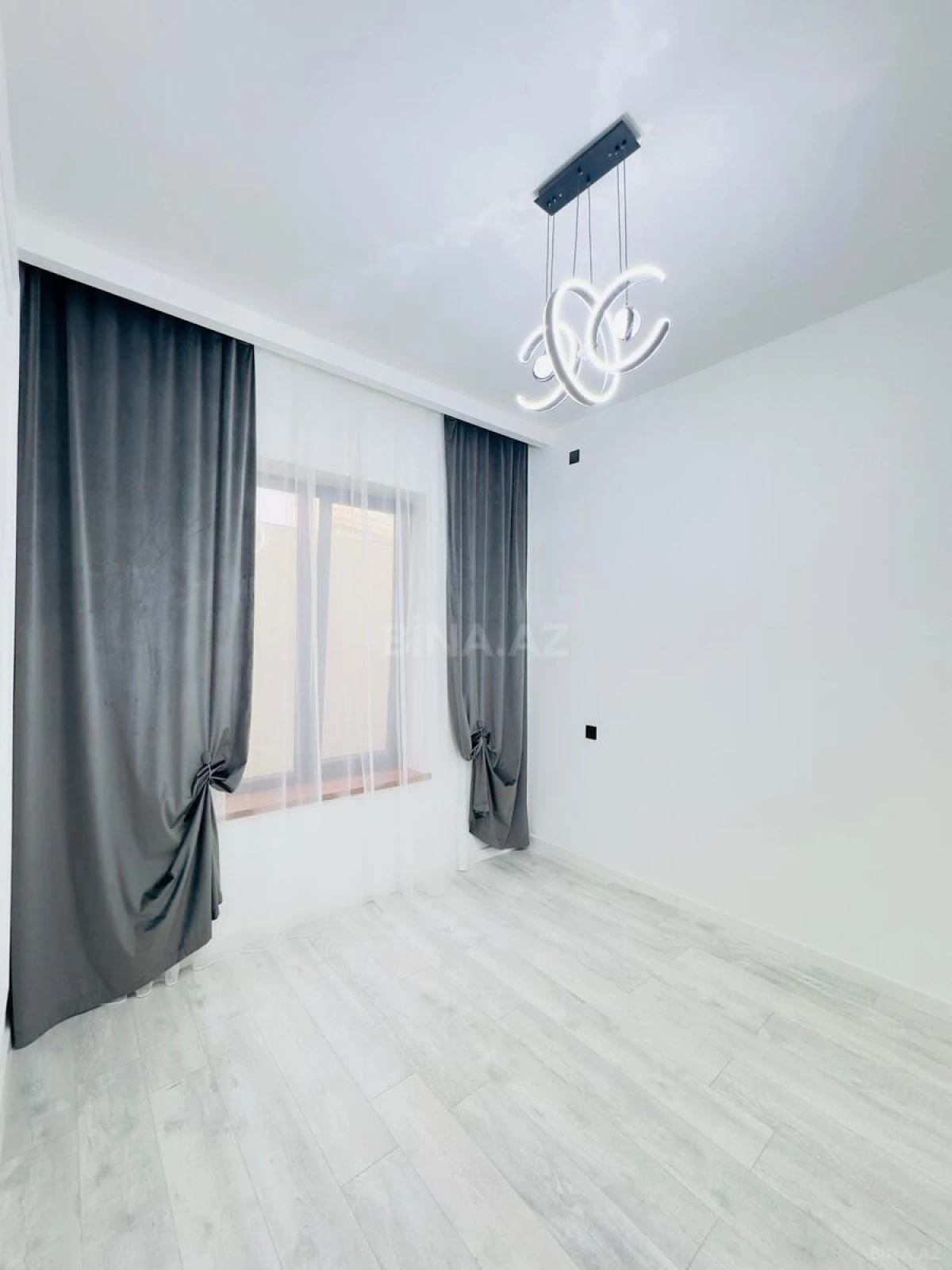 Satılır 4 otaqlı həyət evi 160 m²