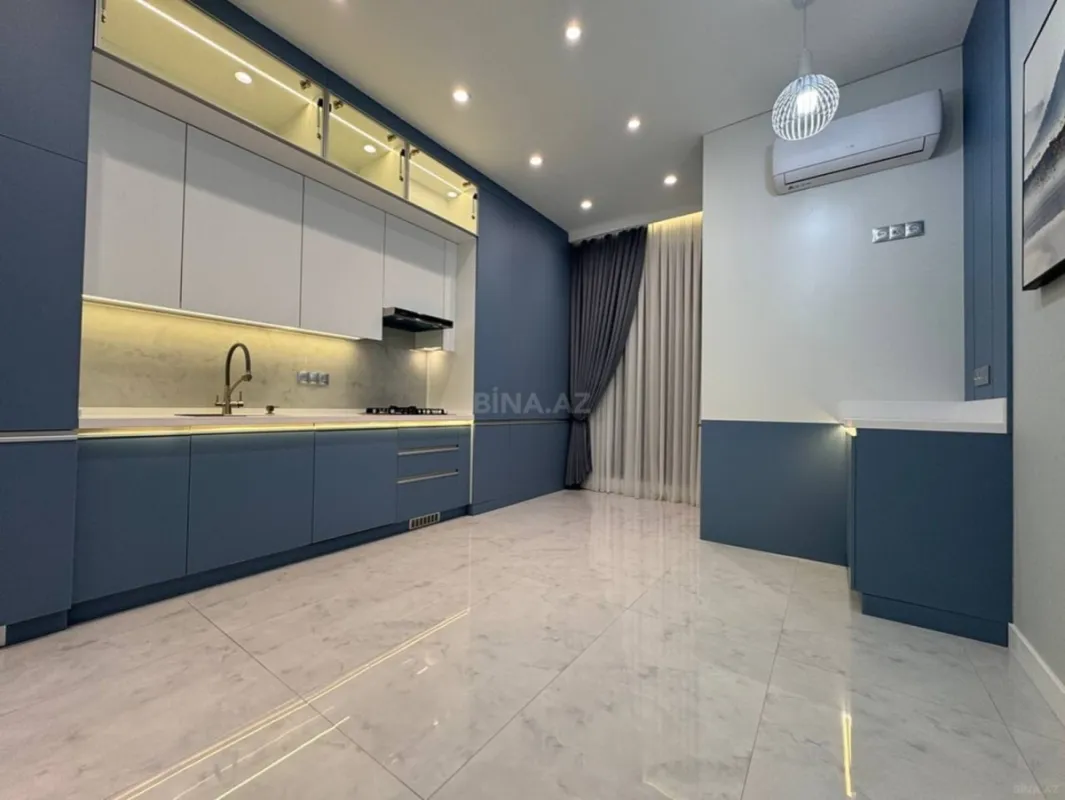 Kirayə verilir 4 otaqlı mənzil 180 m²