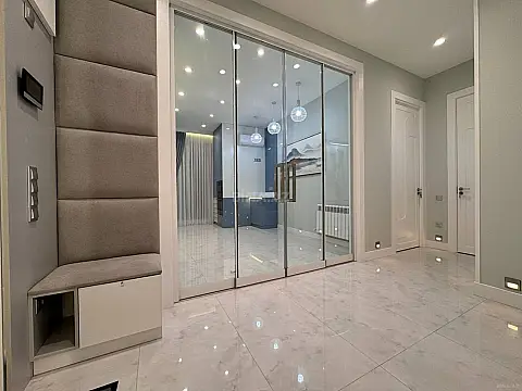 Kirayə verilir 4 otaqlı mənzil 180 m²