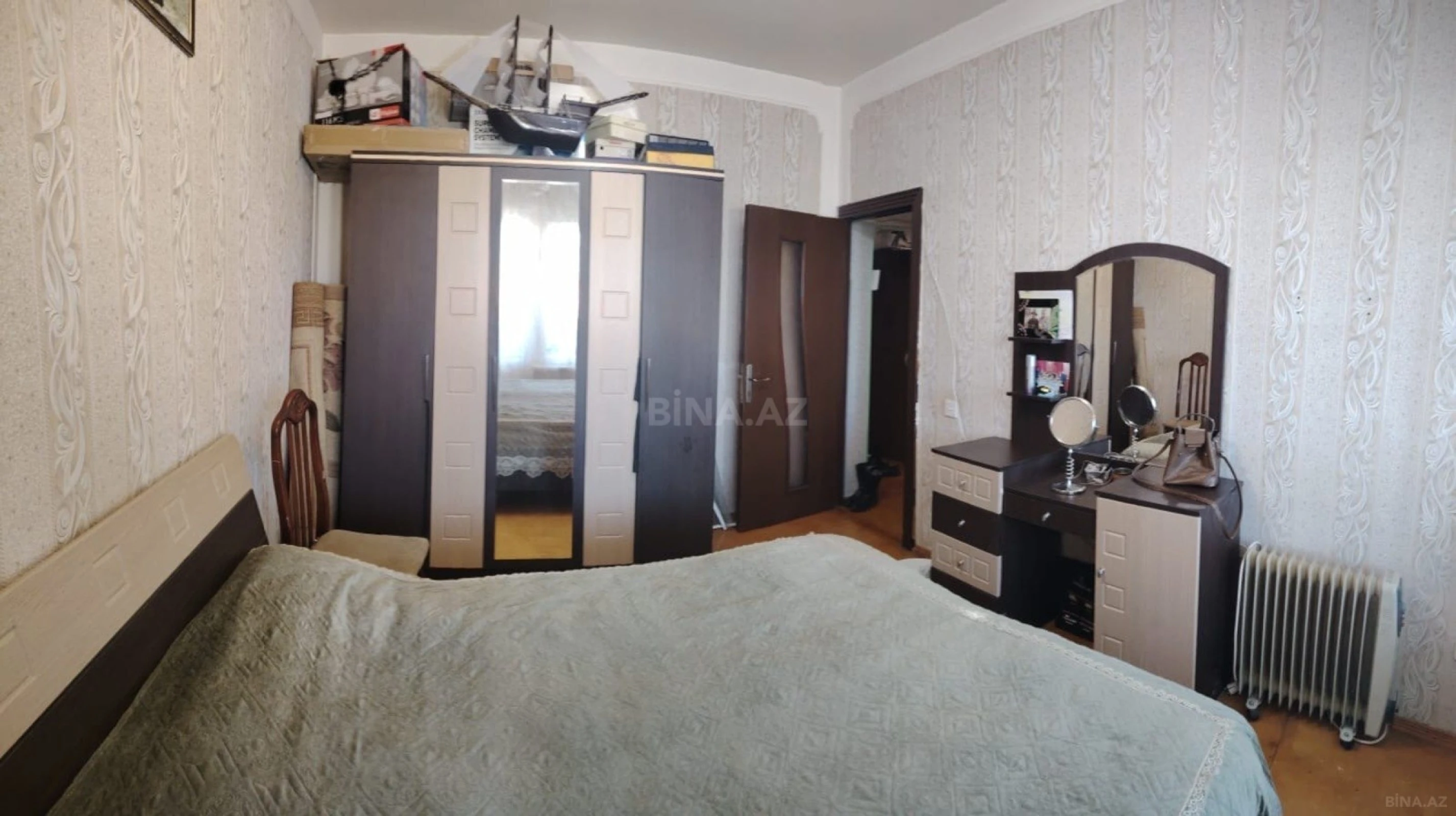 Satılır 5 otaqlı mənzil 120 m²