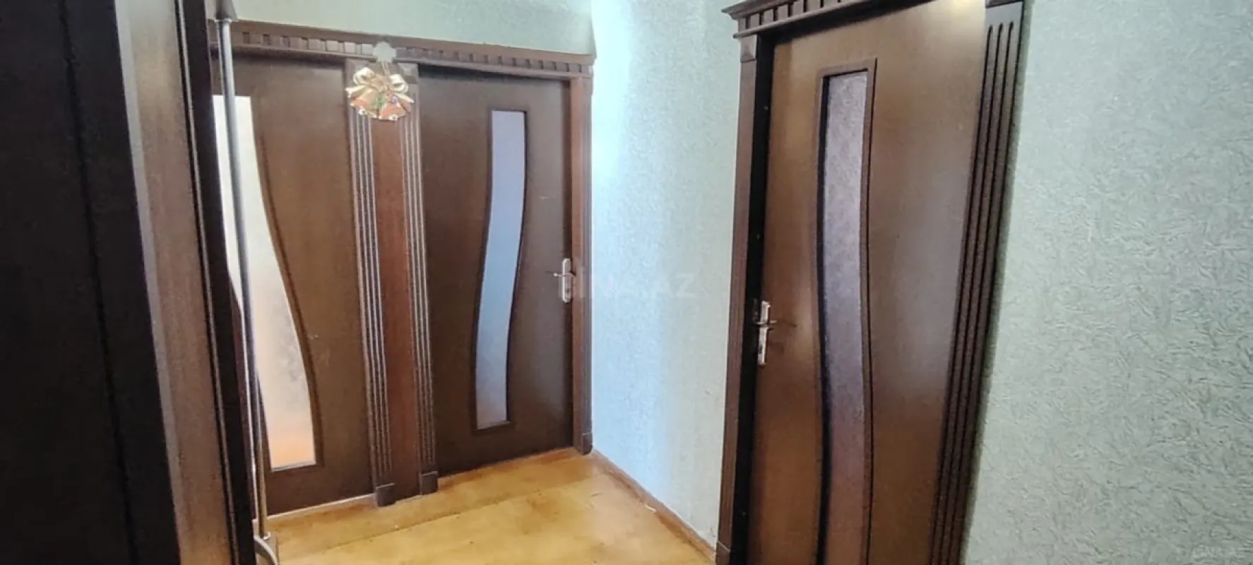 Satılır 5 otaqlı mənzil 120 m²