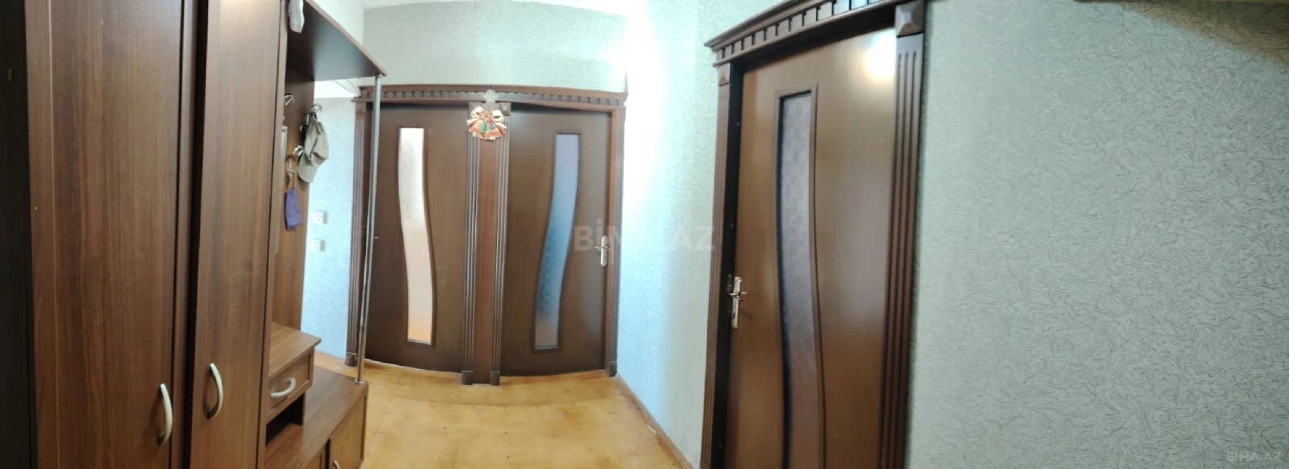 Satılır 5 otaqlı mənzil 120 m²