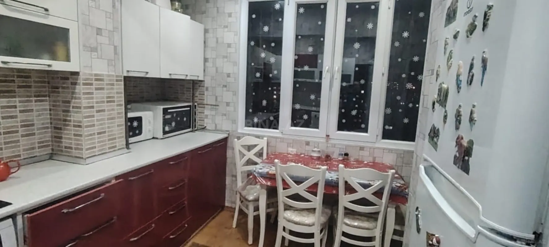 Satılır 5 otaqlı mənzil 120 m²