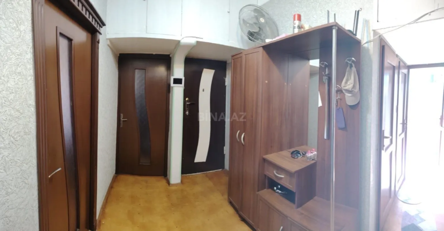 Satılır 5 otaqlı mənzil 120 m²