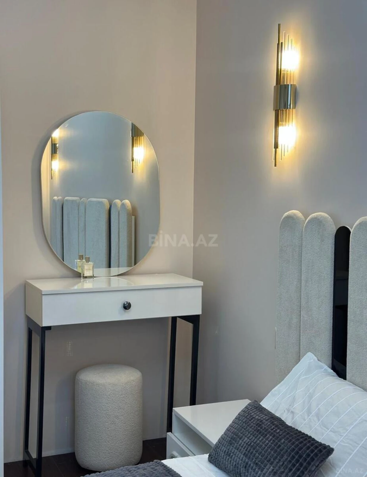 Kirayə verilir 2 otaqlı mənzil 95 m²