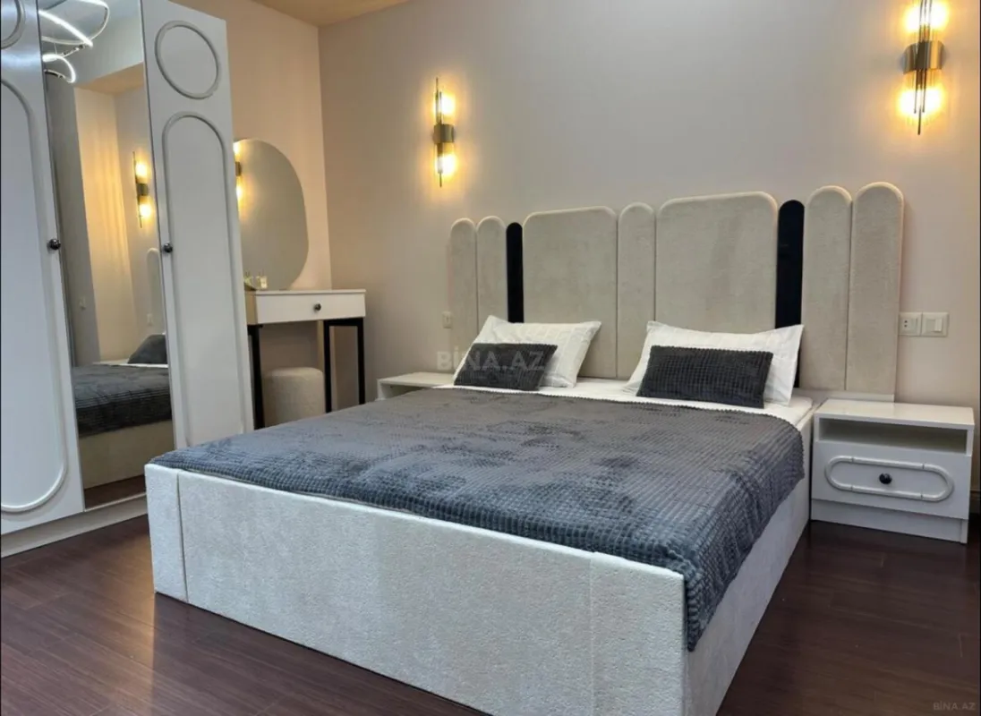 Kirayə verilir 2 otaqlı mənzil 95 m²