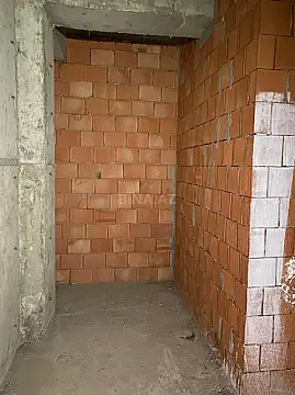 Satılır 4 otaqlı mənzil 220 m²