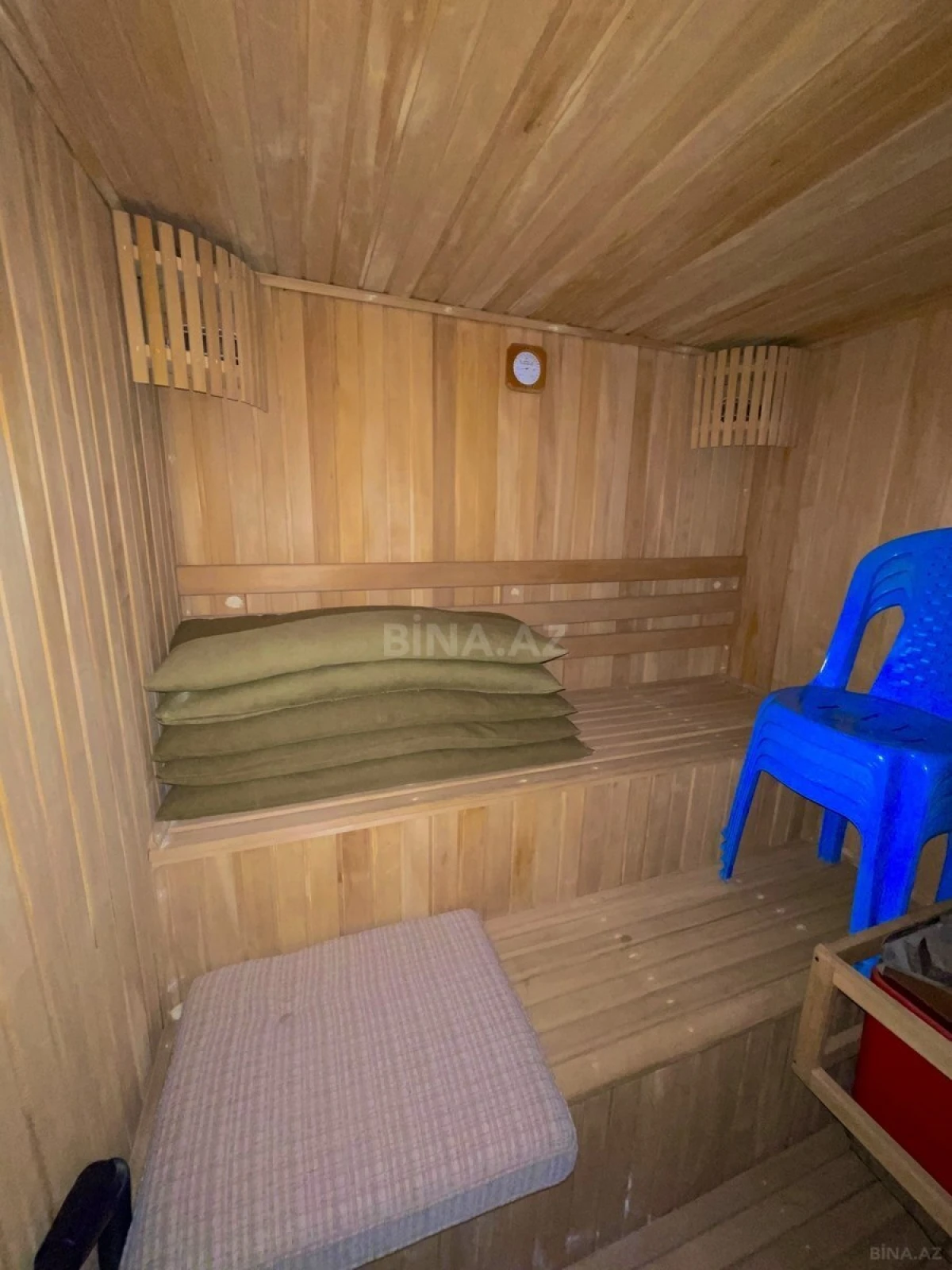 Satılır 6 otaqlı həyət evi 170 m²