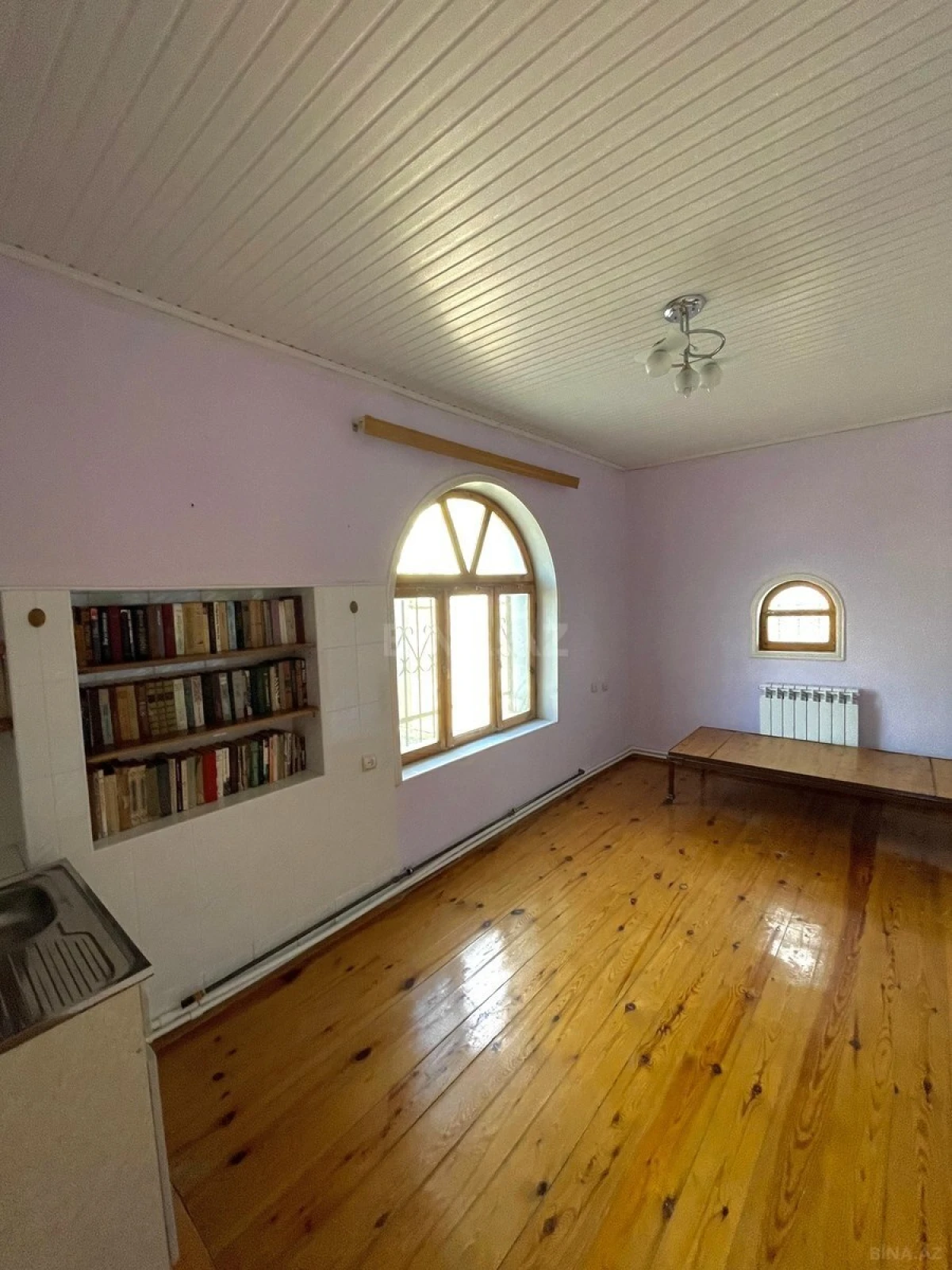 Satılır 6 otaqlı həyət evi 170 m²