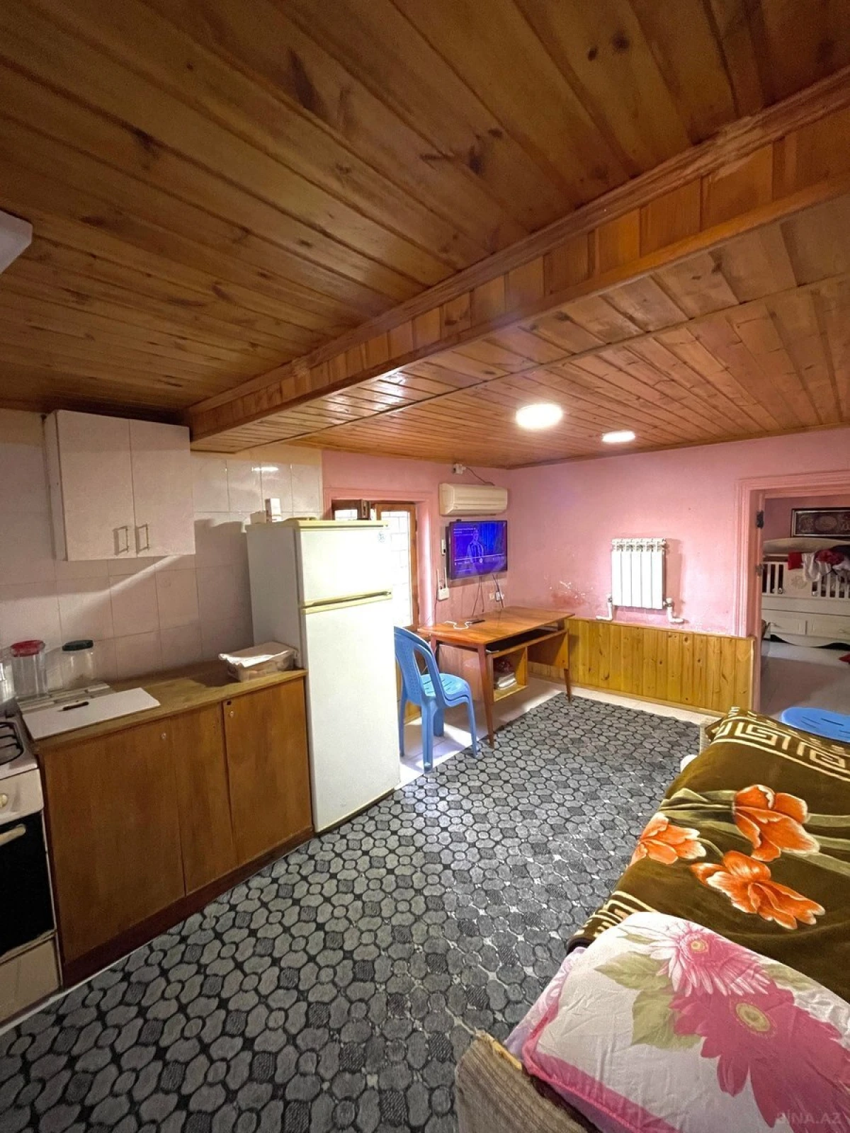 Satılır 6 otaqlı həyət evi 170 m²