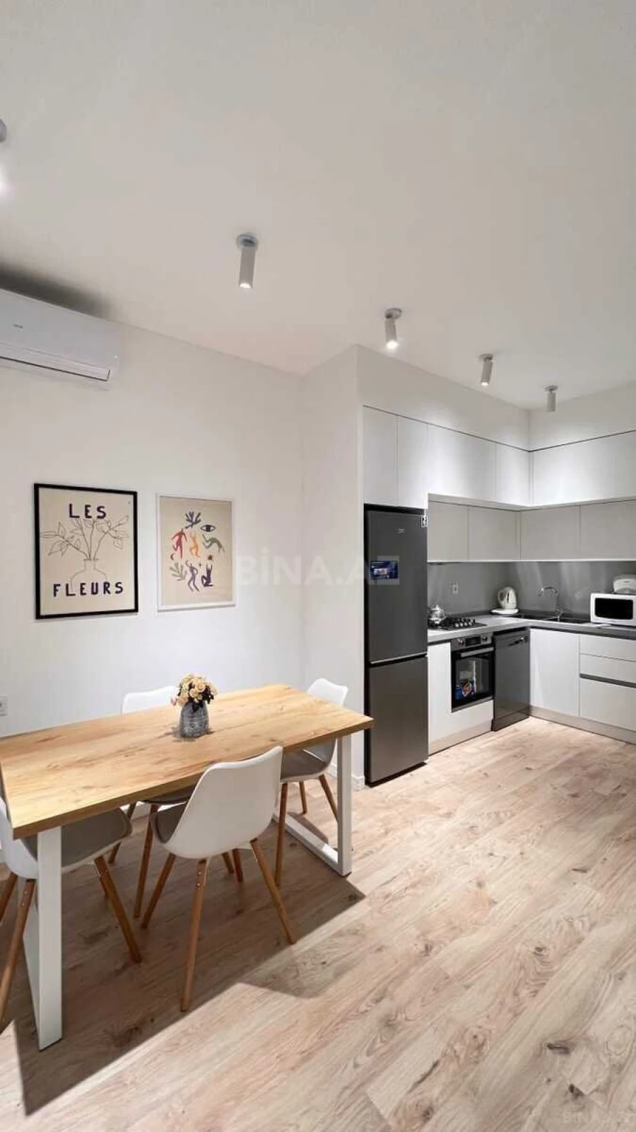 Satılır 2 otaqlı mənzil 70 m²