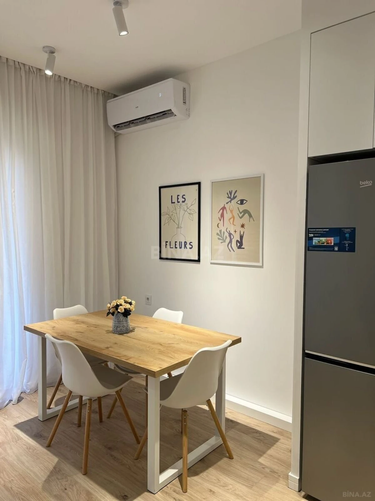 Satılır 2 otaqlı mənzil 70 m²