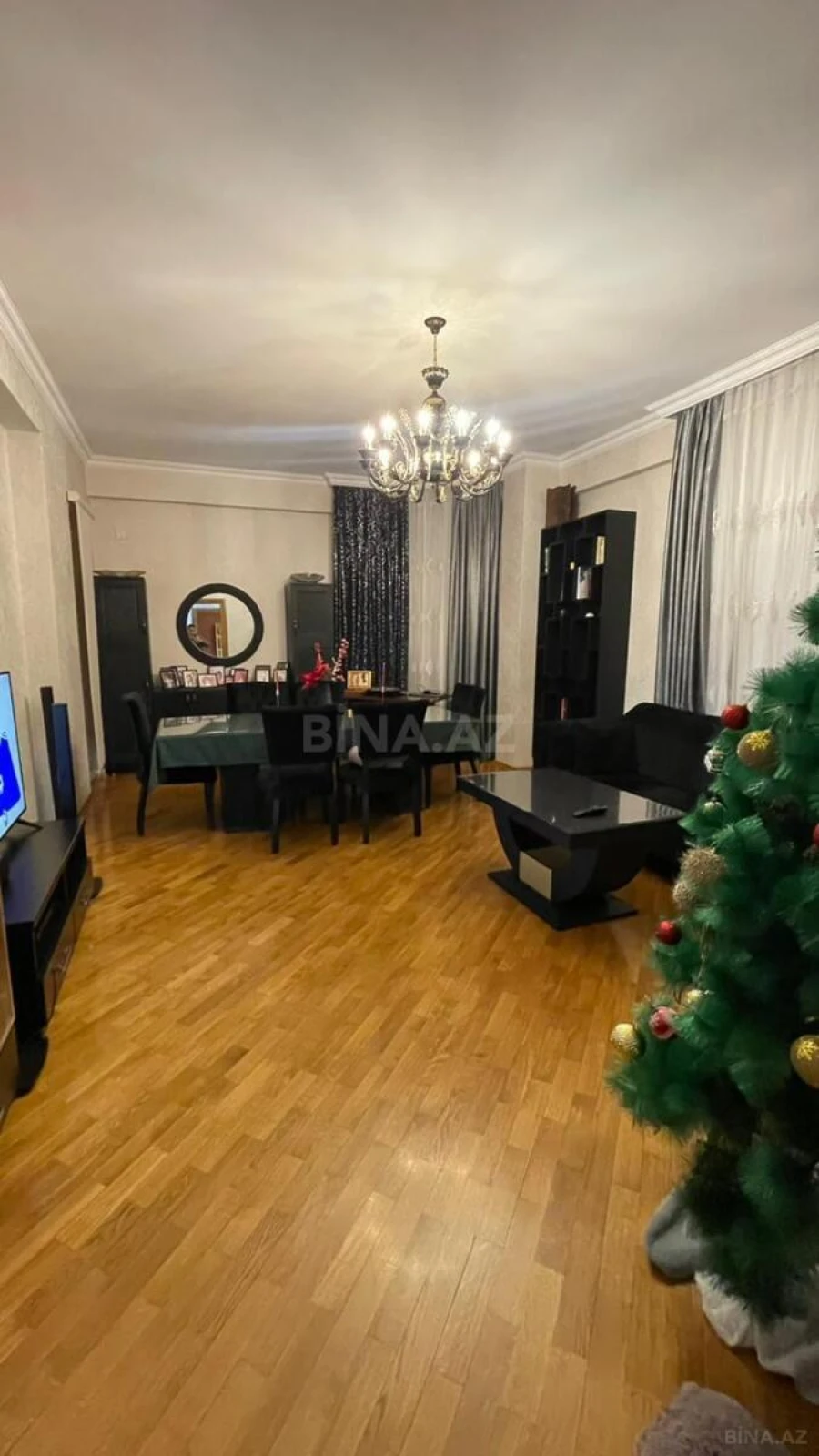 Satılır 3 otaqlı mənzil 132 m²
