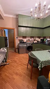 Satılır 3 otaqlı mənzil 132 m²