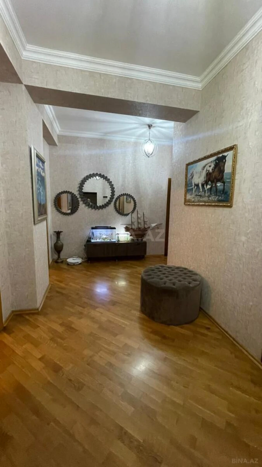 Satılır 3 otaqlı mənzil 132 m²