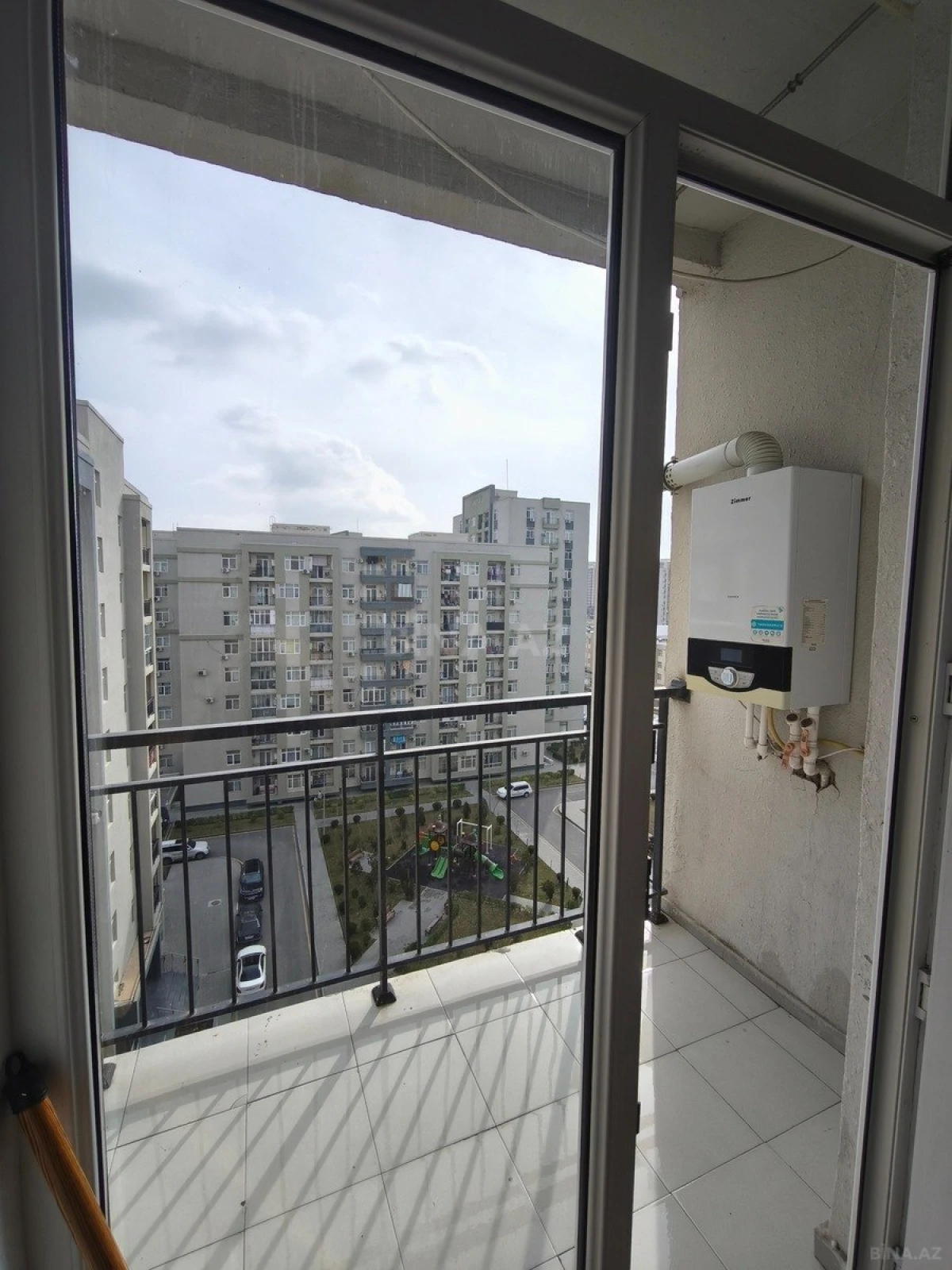 Satılır 2 otaqlı mənzil 67 m²