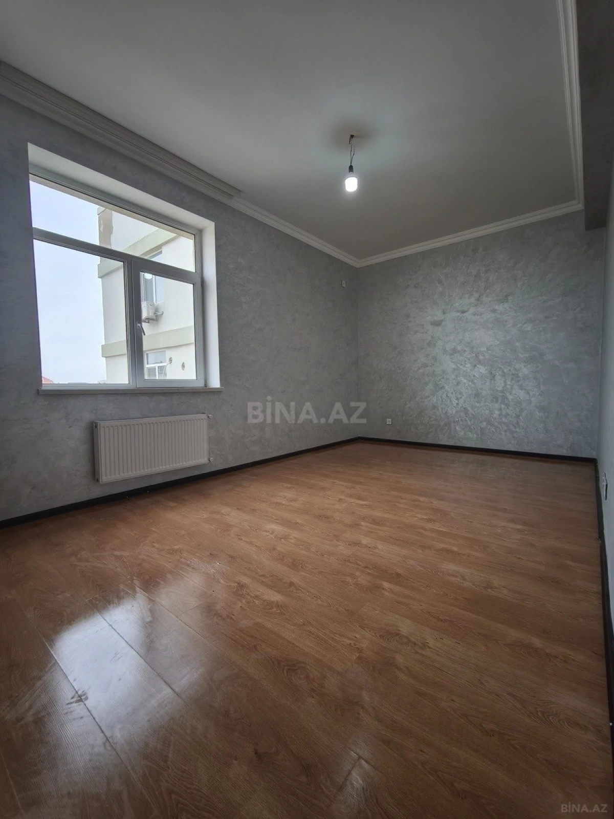 Satılır 2 otaqlı mənzil 67 m²
