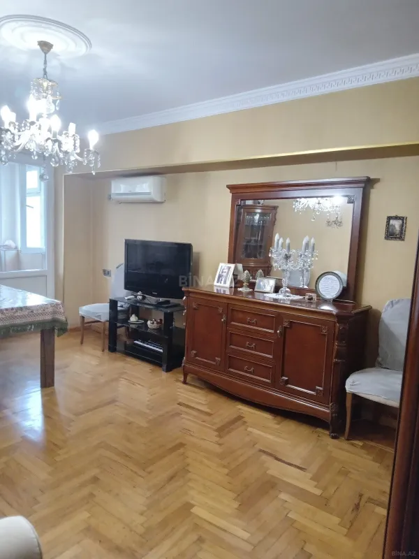 Satılır 3 otaqlı mənzil 80 m²