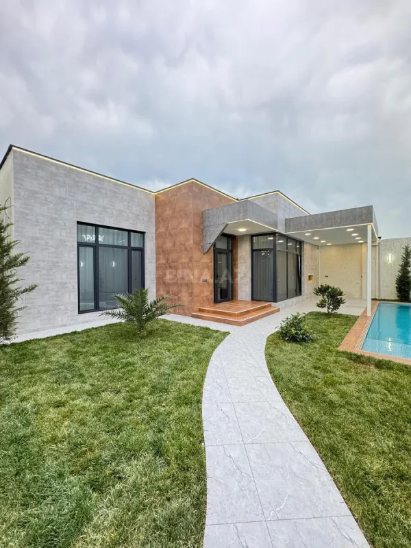 Satılır 4 otaqlı həyət evi 160 m²