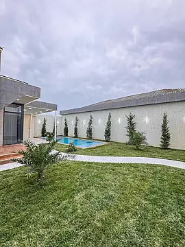 Satılır 4 otaqlı həyət evi 160 m²