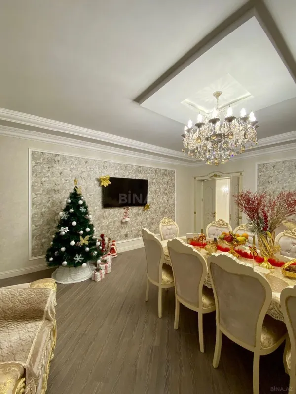 Satılır 3 otaqlı mənzil 160 m²