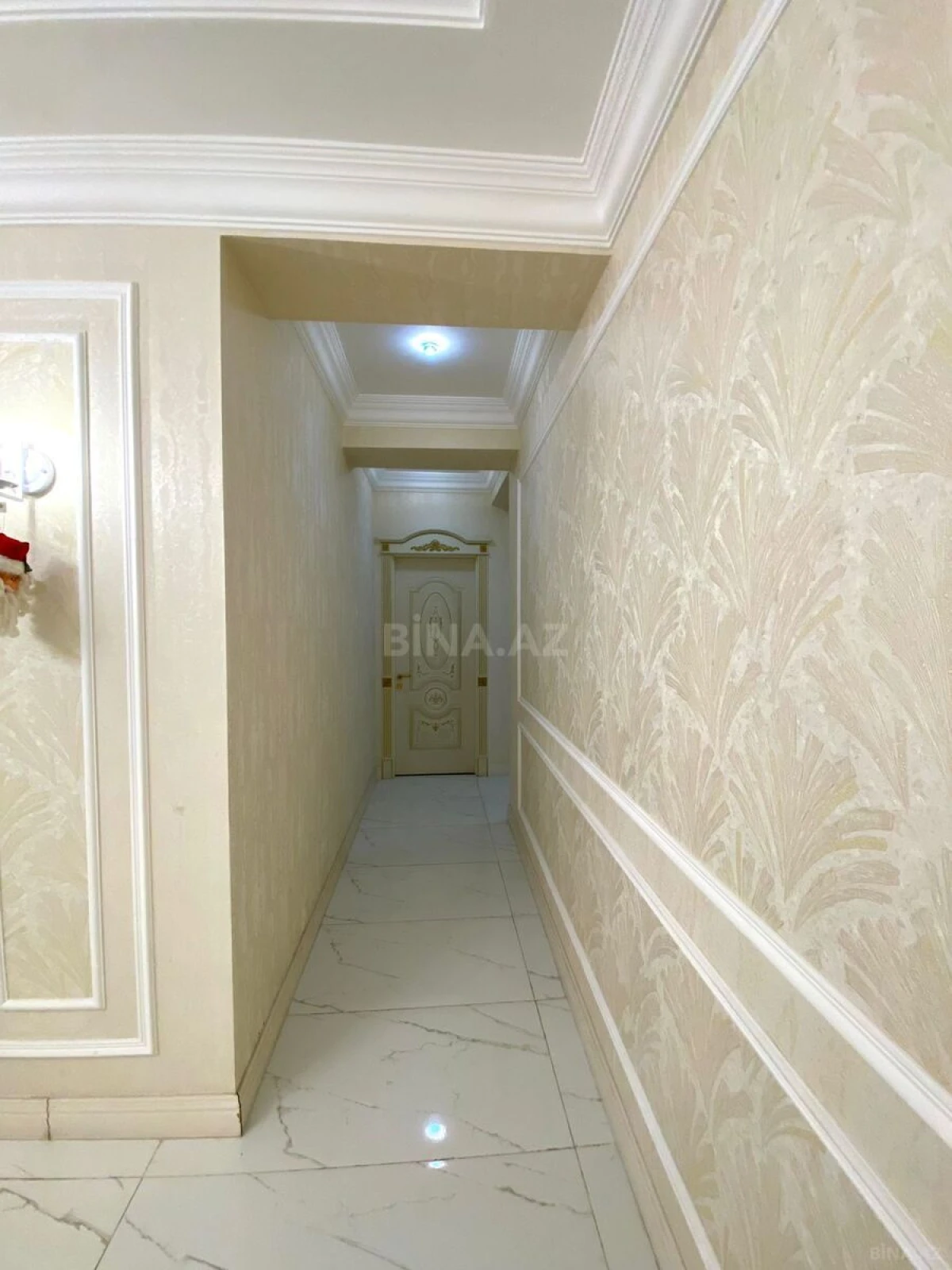 Satılır 3 otaqlı mənzil 160 m²