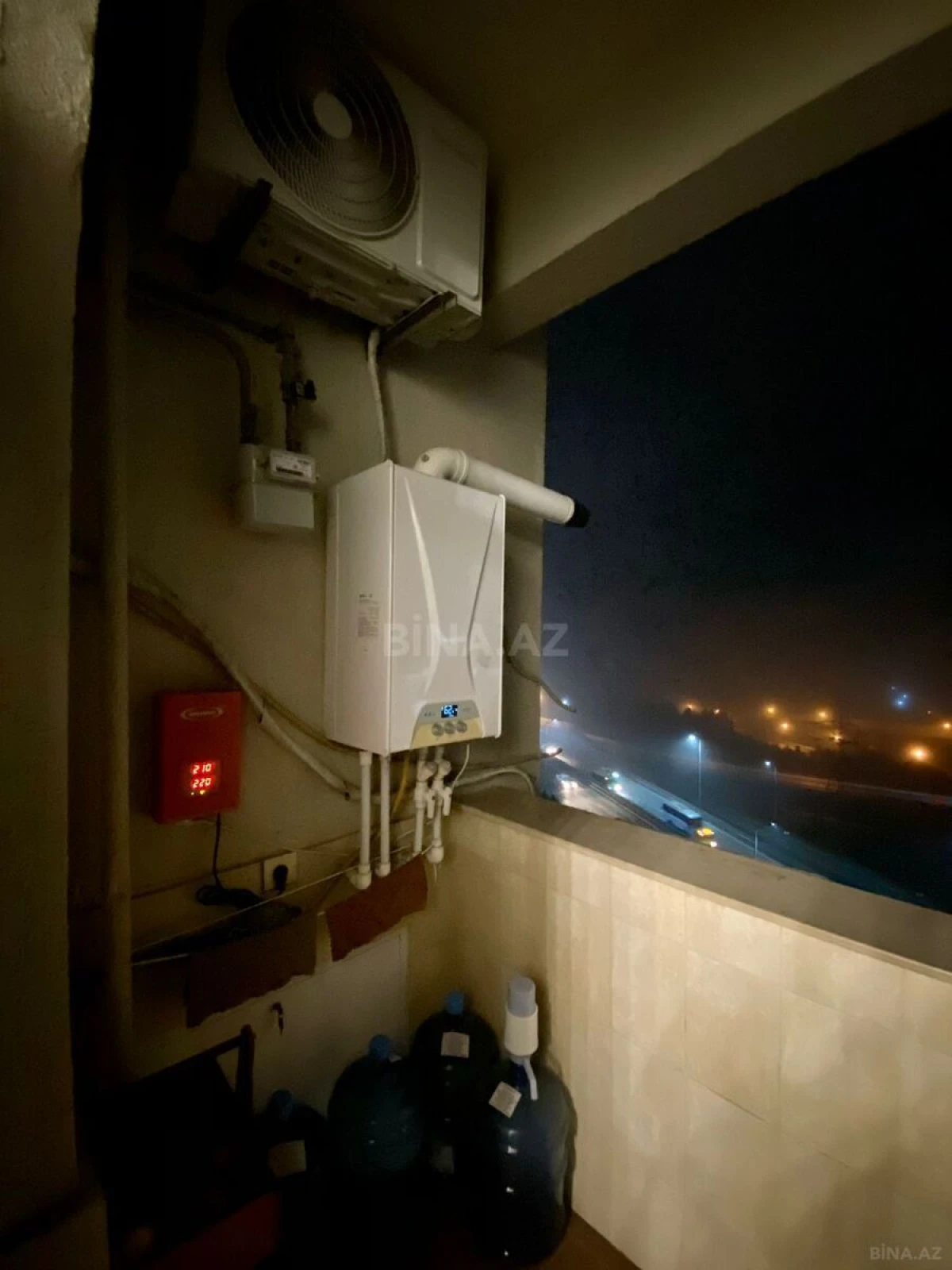 Satılır 3 otaqlı mənzil 160 m²